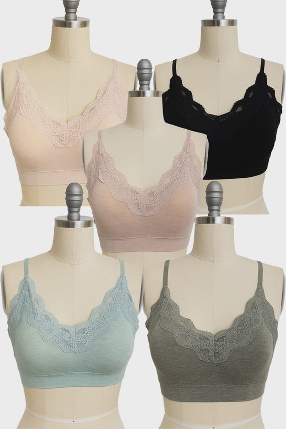 Lace Trim Ribbed Padded Seamless Bralette