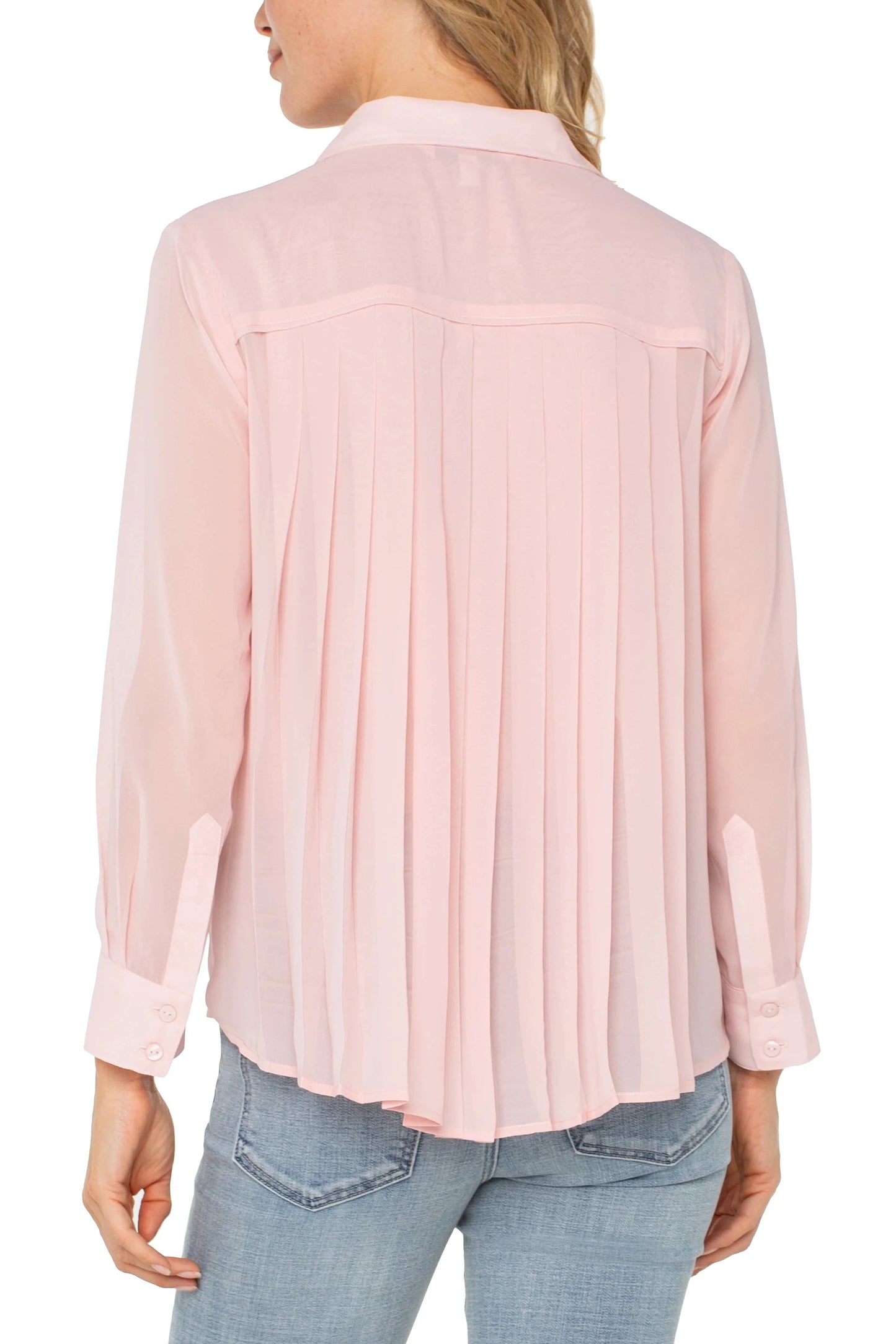 Long Sleeve Shirt w/ Pleated Back