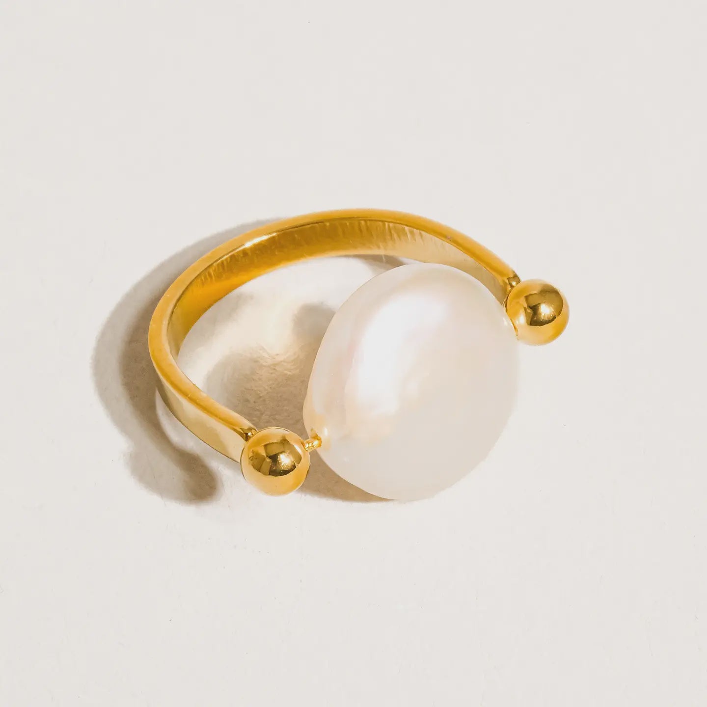Déodat Baroque Pearl Ring