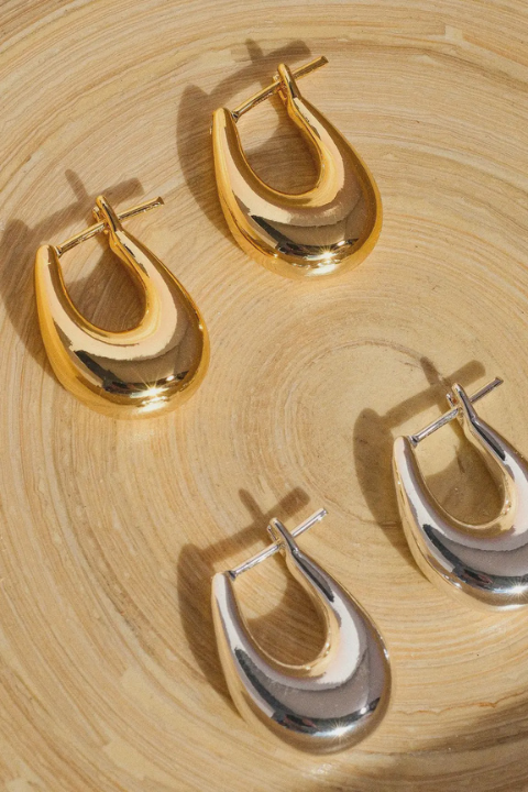 Quinn Classic Drop Earrings