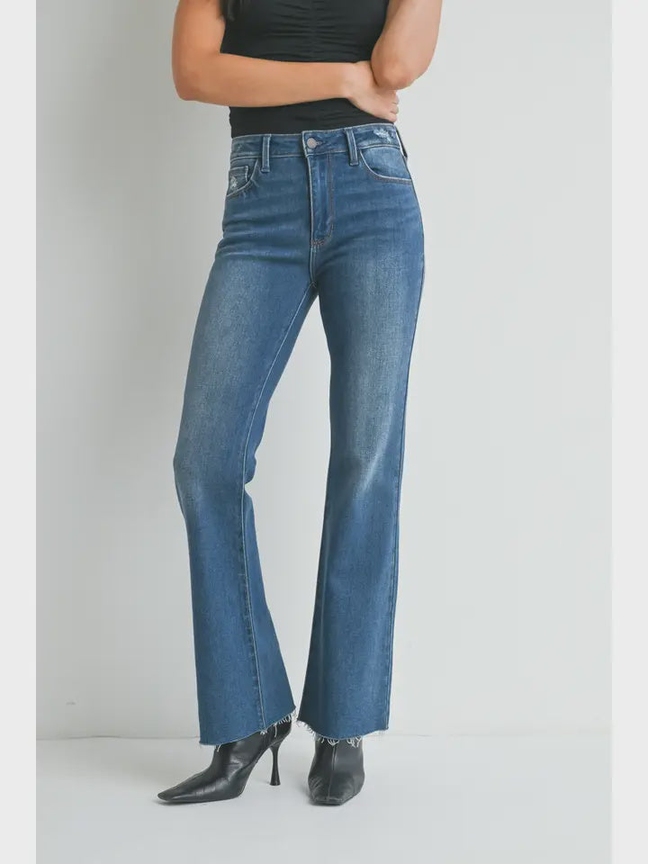 Dk - Flare Jean with Hem Detail