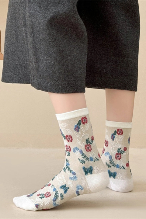 Embossed Vintage Floral Socks