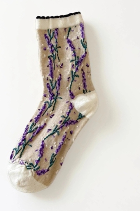 Elegant Floral Socks