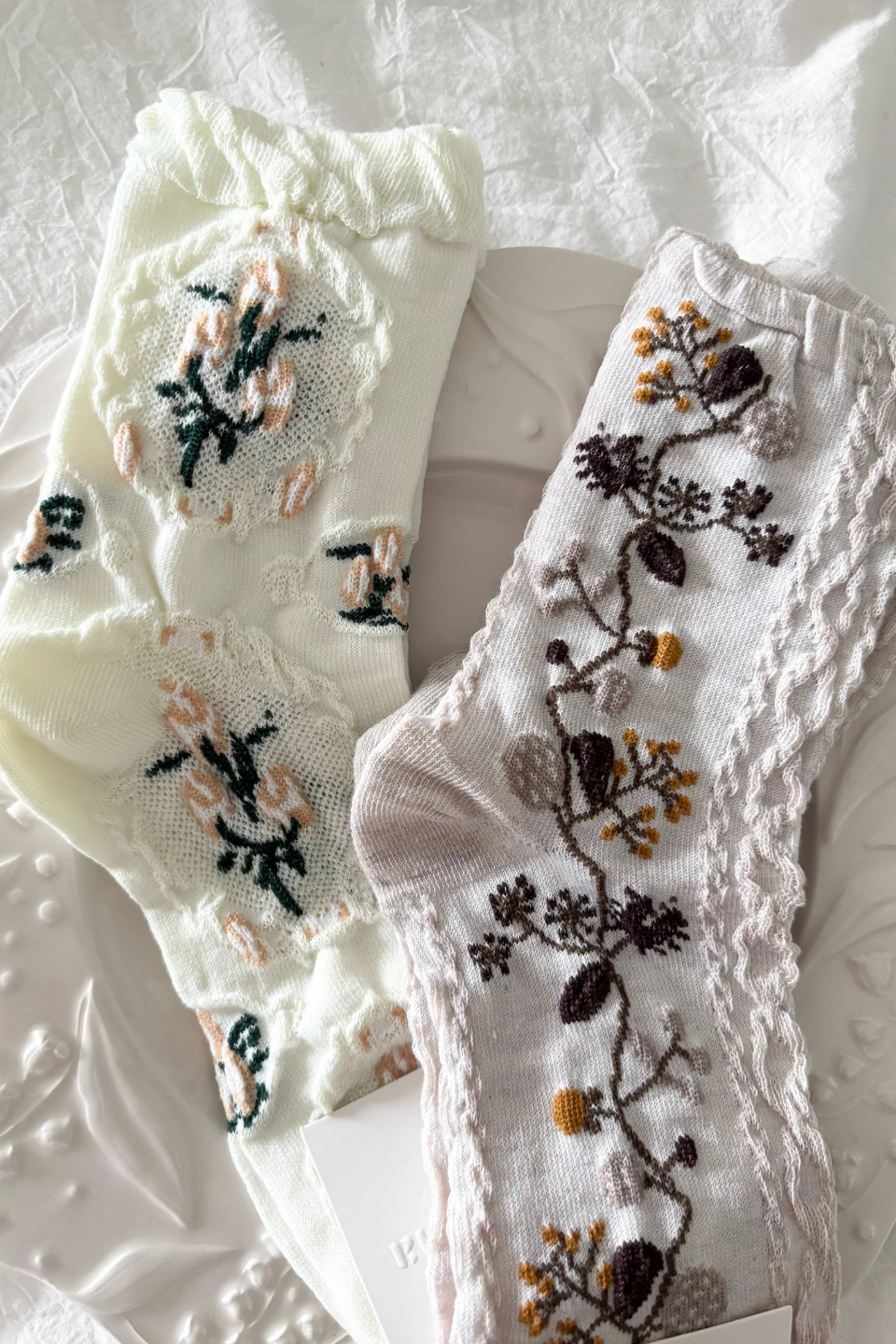 Vintage Botanical Detail Socks