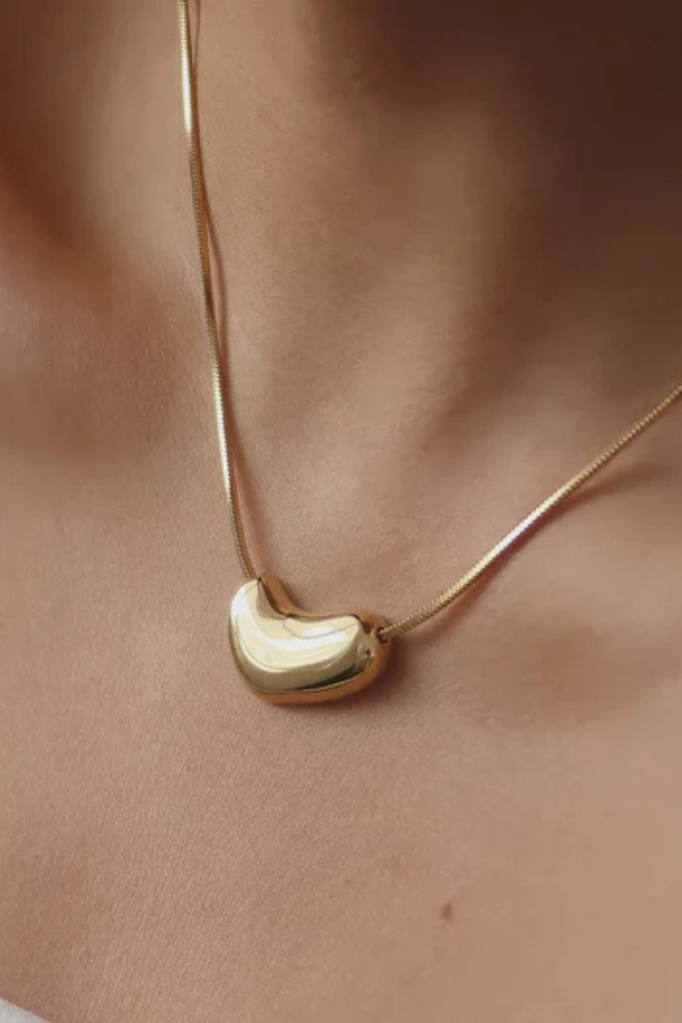 Louis Puffy Heart Necklace
