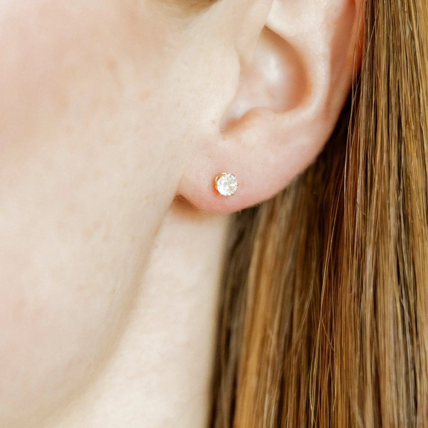 Linny Studs