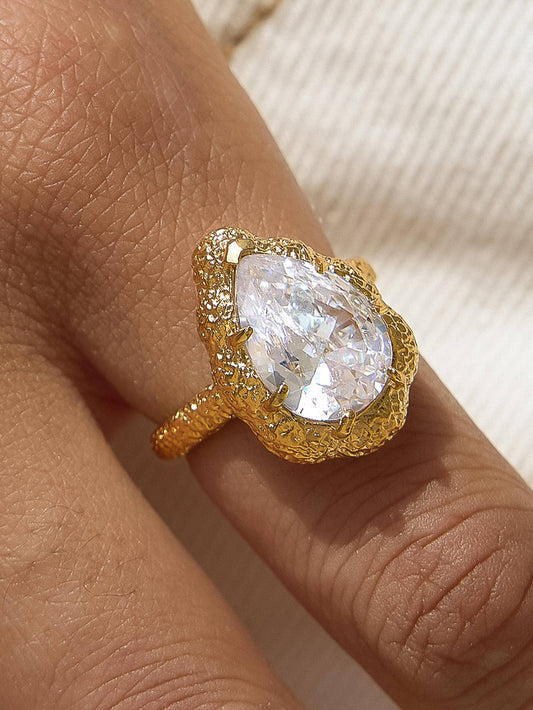 Delilah Statement Ring