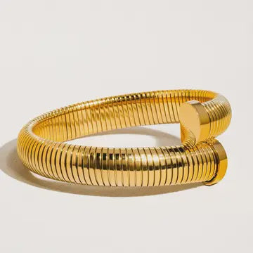 Dehors 18K Gold Non-Tarnish Bold Bangle