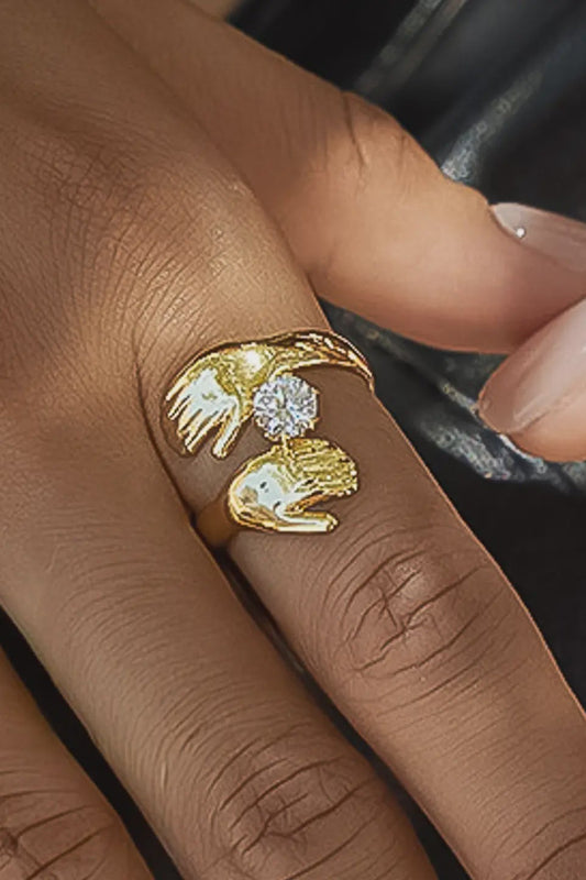 Zynne Embrace Ring
