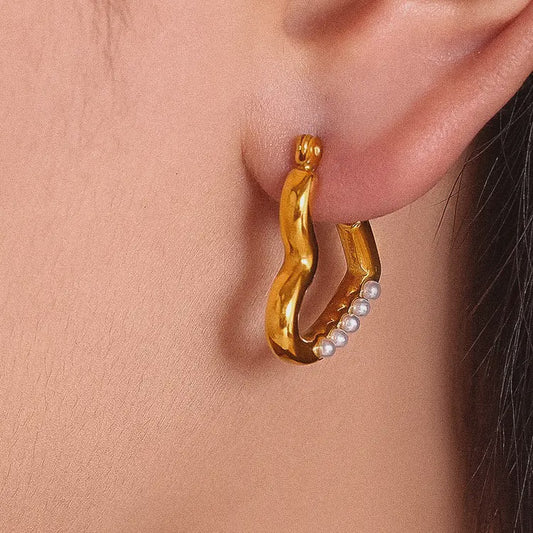 Avena Pearl Heart Hoops