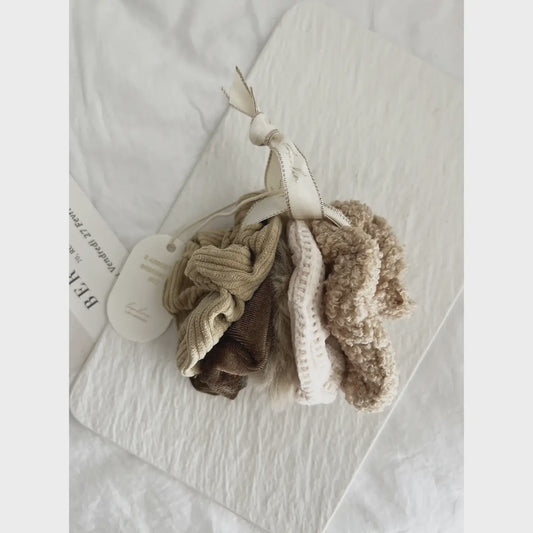 Gabi Velvet Scrunchie Set