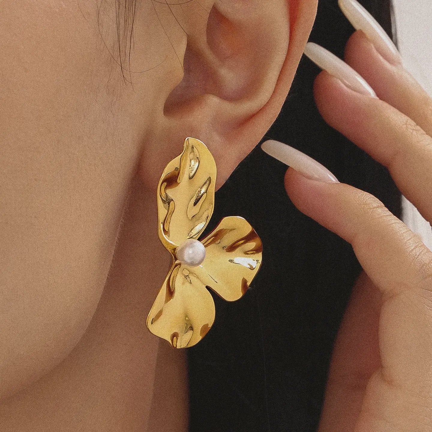 Vintessa Flower Pearl Earrings