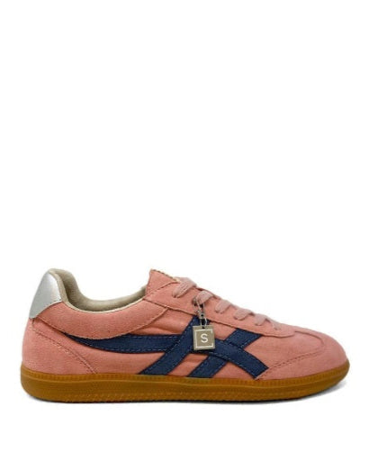 Pink sneaker with blue stripe on a white background