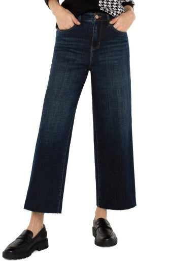 Stride High Rise Crop