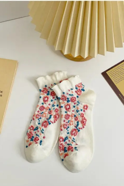 Vintage Floral Ankle Socks
