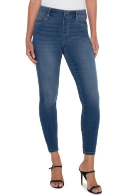 Gia Skinny Jean-Fit Forever